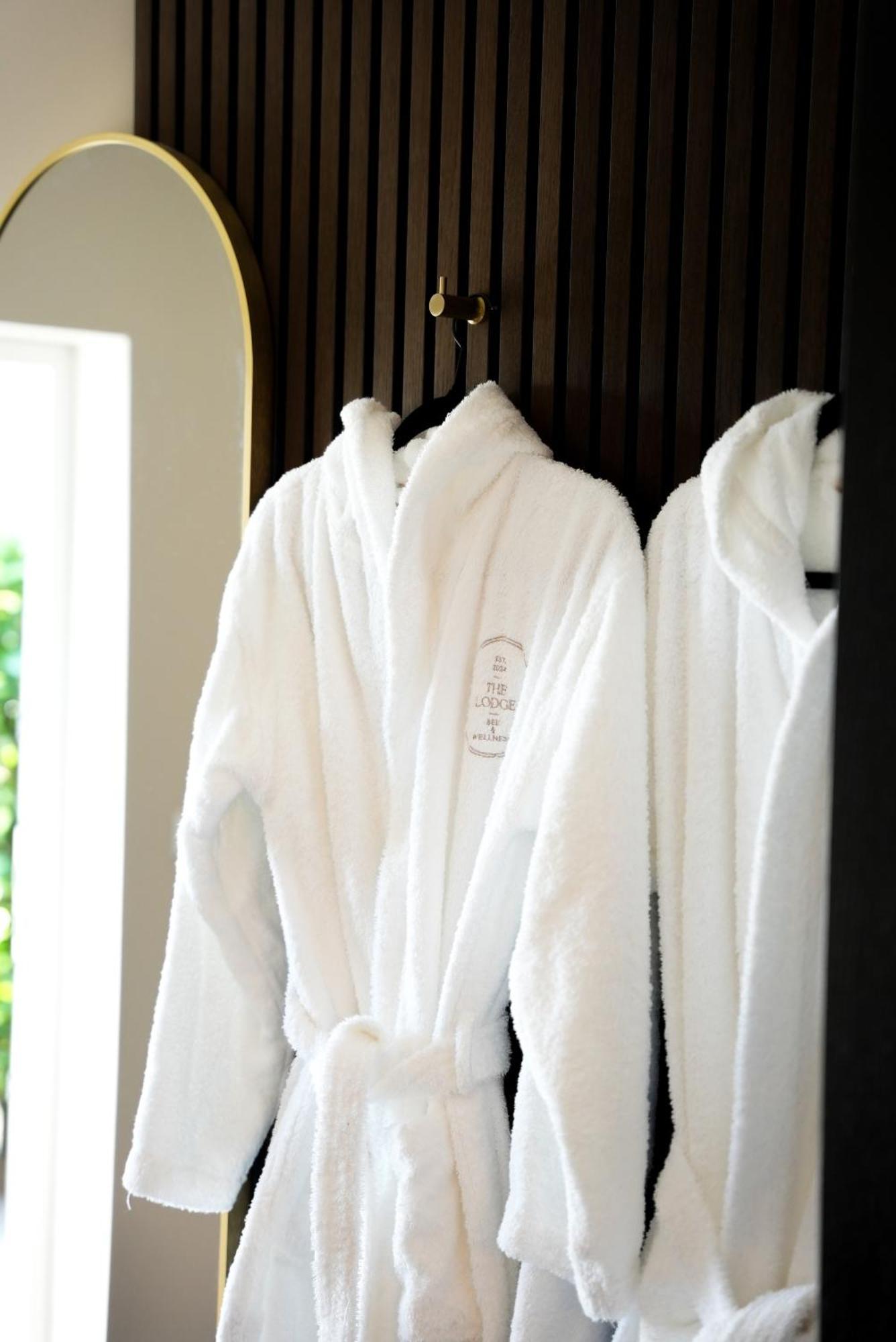 The Lodge Bed & Wellness Oisterwijk Sauna, Jacuzzi, Luxury Moergestel ภายนอก รูปภาพ